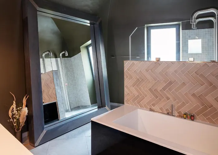 Margaret - Chouleur Отель Ним